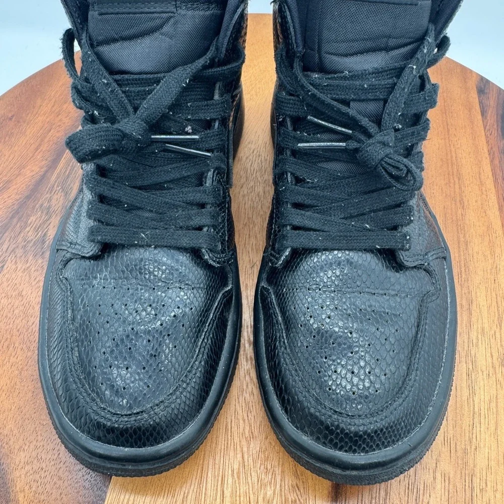 Air Jordan Mid Triple Black Snakeskin Womens 8‎ Classic Basketball Sneakers